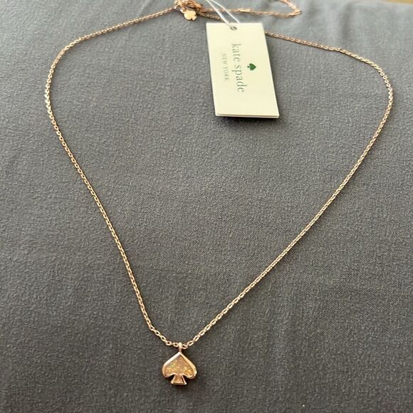 NWT Kate Spade Everyday Spade Necklace Pink/Gold C - Picture 1 of 6
